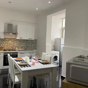 Casa Pirandello 12 Appartamento Aeroporto di Catania Fontana Rossa